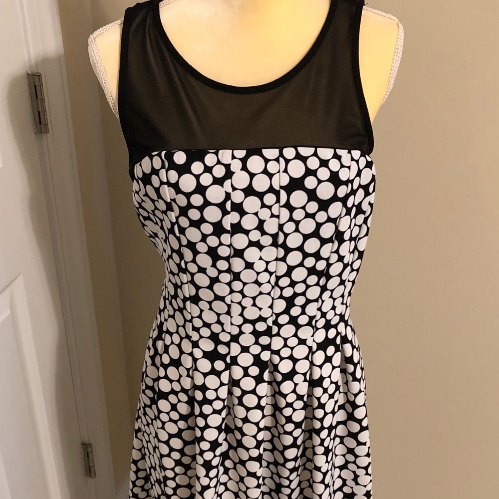 💛 Shelby & Palmer Polka Dot Dress Mesh Panel 10